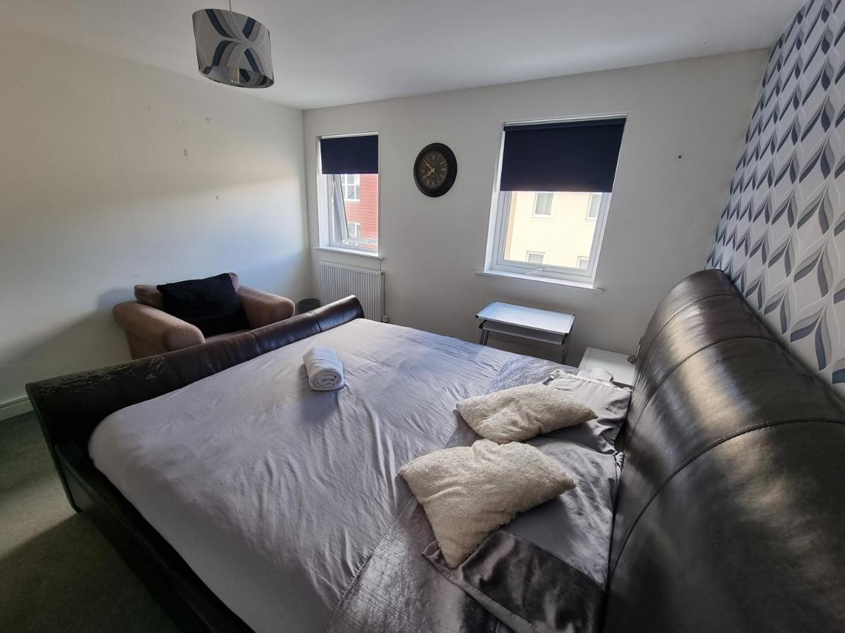 Superking Bedroom Close To The A30 Camborne Zewnętrze zdjęcie