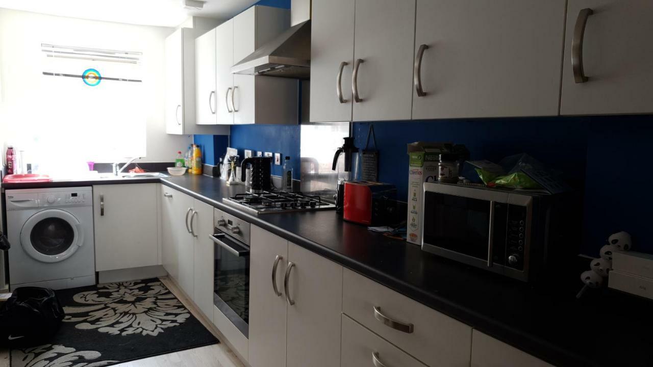 Superking Bedroom Close To The A30 Camborne Zewnętrze zdjęcie